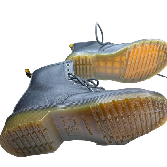 Dr Martens WOMEN'S Smooth Leather Lace Up boots size 6 - Picture 15 of 15